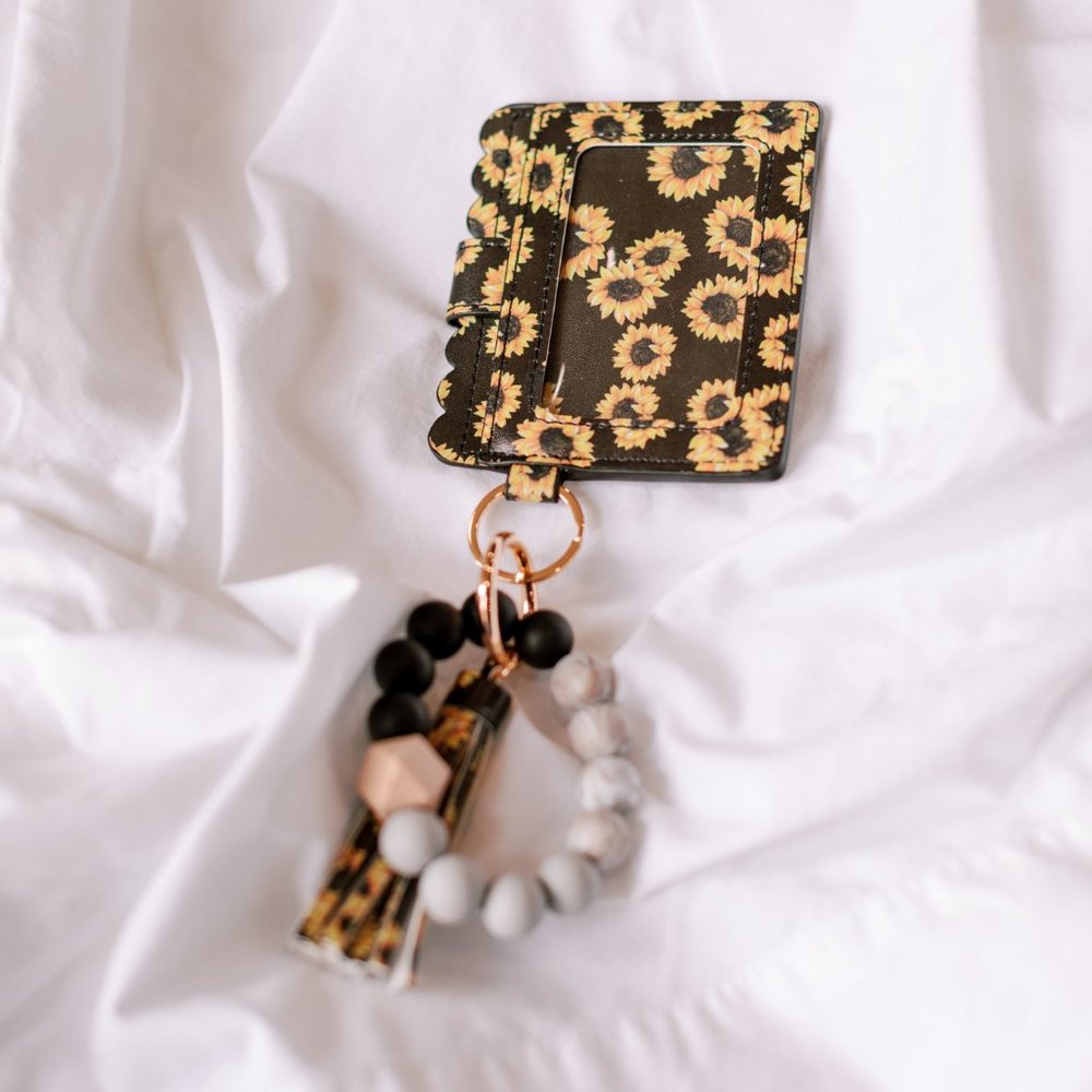 🆕 SUNFLOWER WRISTLET KEYCHAIN WALLET - Picture 2 of 3